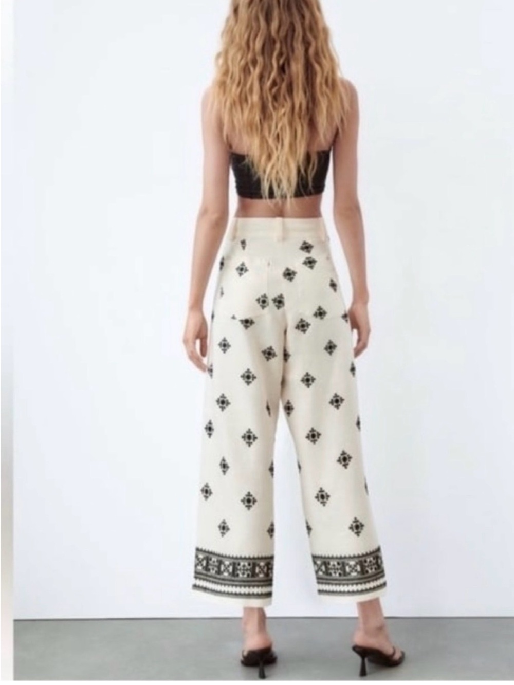 Zara Embroidered Wide-Leg ankle Pants in Ivory size medium - Picture 4 of 7